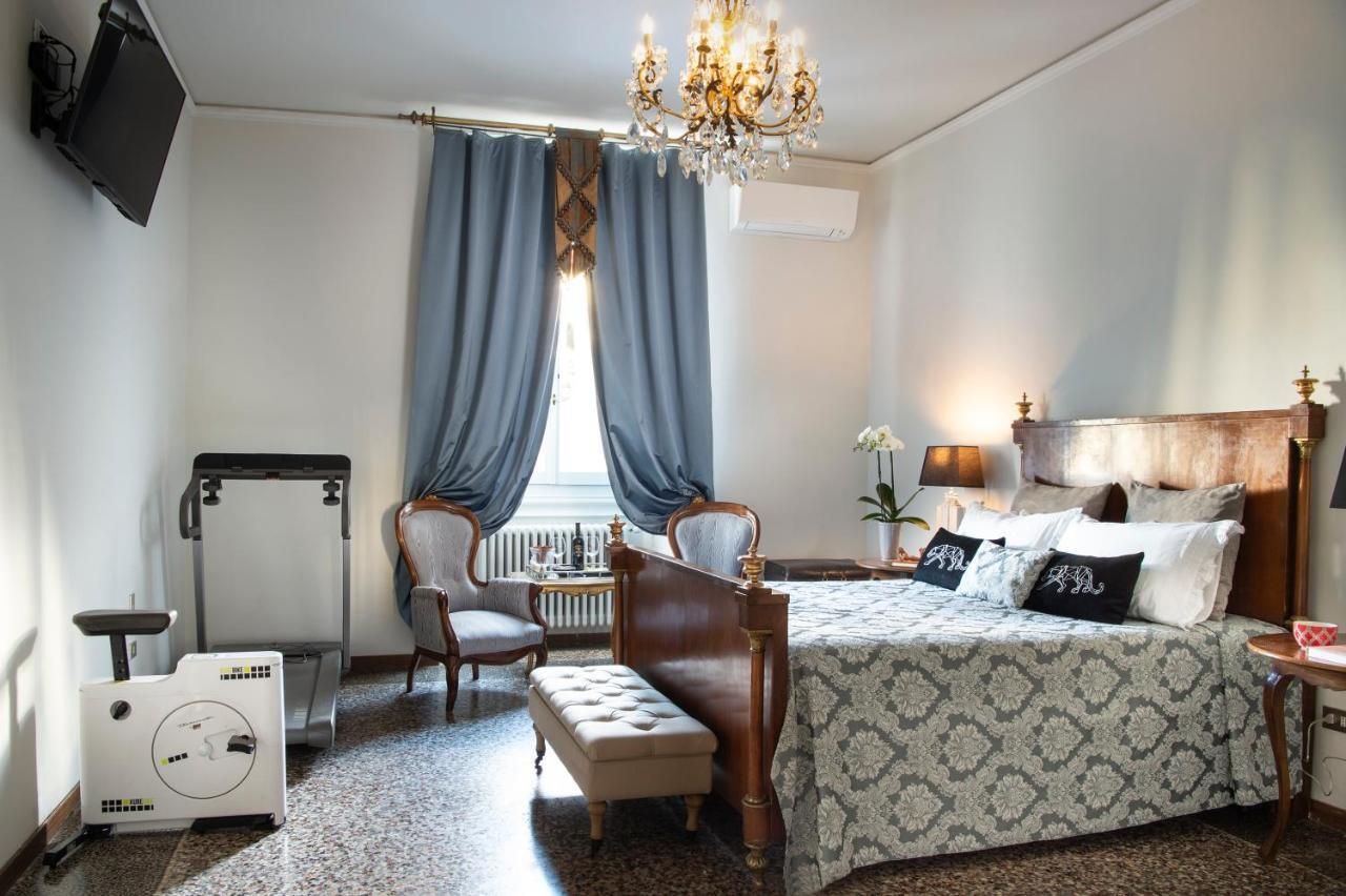 Contemporary Suites Florenz Exterior foto