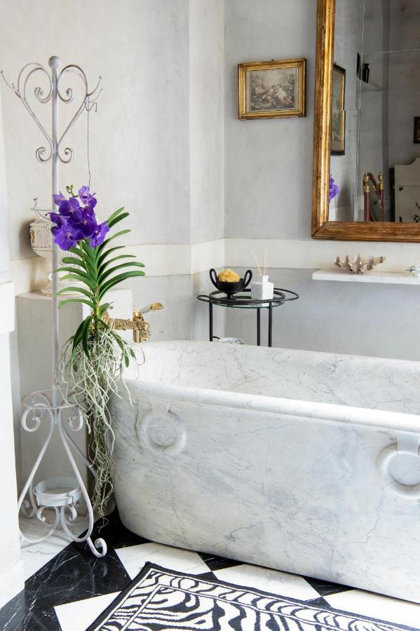 Contemporary Suites Florenz Exterior foto